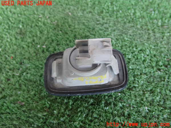 2UPJ-17711162]ランクル100系(UZJ100W)左ウィンカーレンズ 中古_m0003.jpg
