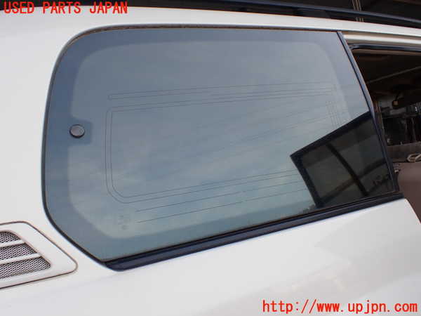 2UPJ-17711380]ランクル100系(UZJ100W)右クォーターガラス 中古 ASAHI M2E45 43R-00073_m0001.jpg
