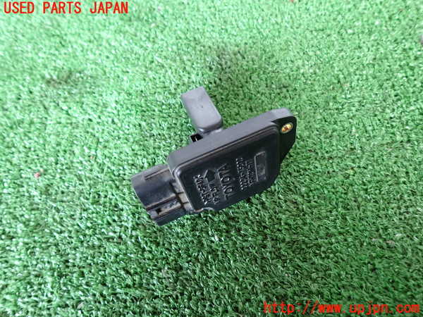 2UPJ-17716320]ランクル100系(UZJ100W)エアフロメーター 中古_m0002.jpg