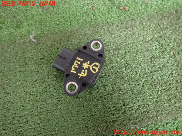 2UPJ-17716381]ランクル100系(UZJ100W)センサー1(DECELERATION) 中古 89441-60010_m0002.jpg