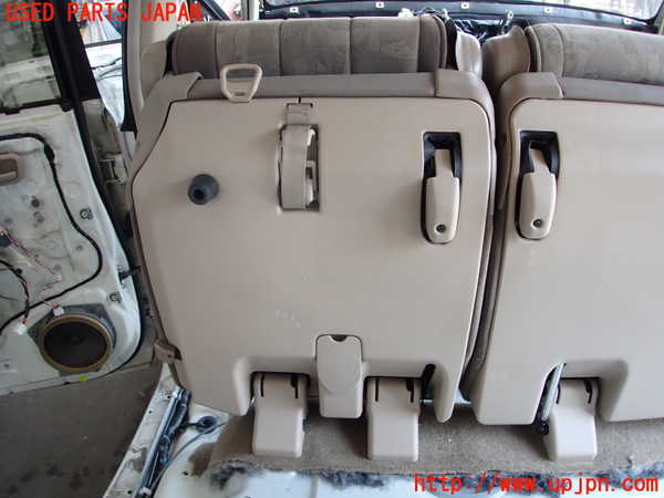 2UPJ-17717175]ランクル100系(UZJ100W)左2列目シート 中古_m0005.jpg