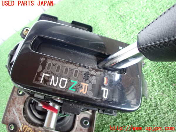 2UPJ-17717555]ランクル100系(UZJ100W)ATシフトレバー 中古_m0002.jpg