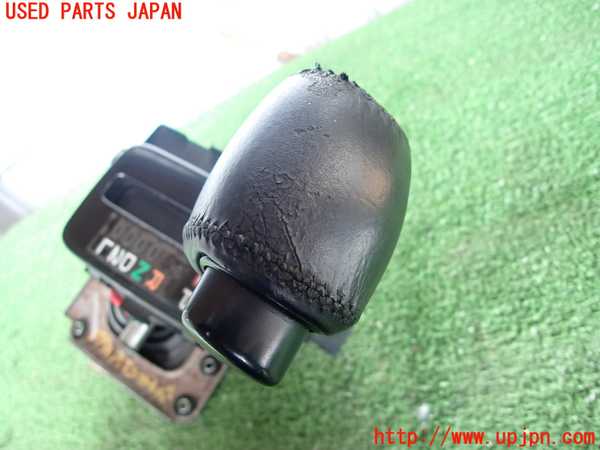 2UPJ-17717555]ランクル100系(UZJ100W)ATシフトレバー 中古_m0003.jpg