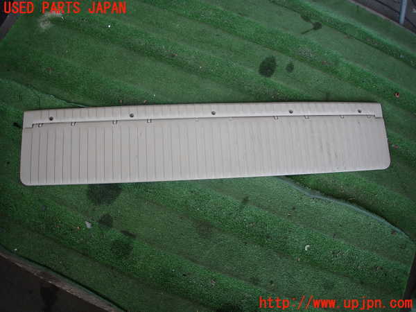 2UPJ-17717771]ランクル100系(UZJ100W)ラゲッジトレイ1 中古_m0001.jpg