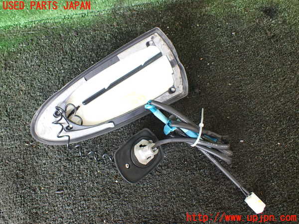 5UPJ-17746550]プリウスα(ZVW41W)アンテナ 中古_m0002.jpg