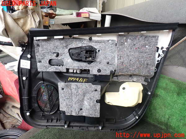 5UPJ-17741264]プリウスα(ZVW41W)左前ドア内張り 中古_m0004.jpg