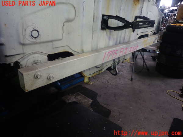 5UPJ-17751614]インテグラ タイプR 後期(DC5)リアバンパーホースメント 中古_m0002.jpg
