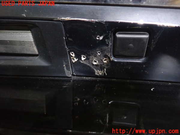 5UPJ-17761500]クラウン マジェスタ ハイブリッド(GWS214)トランク 【ジャンク】_m0003.jpg