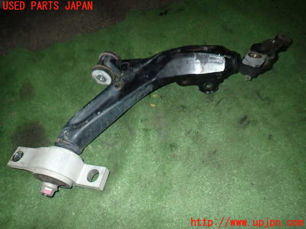 5UPJ-17765186]クラウン マジェスタ ハイブリッド(GWS214)左フロントロアアーム1 中古_m0002.jpg