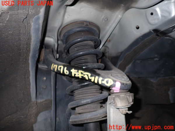 5UPJ-17765136]クラウン マジェスタ ハイブリッド(GWS214)左フロントアッパーアーム1 中古_m0001.jpg