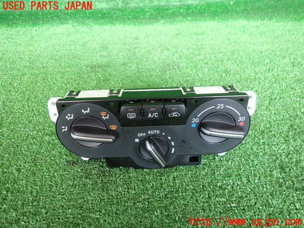 5UPJ-17806066]インプレッサ WRX-STi(GDB)エアコンスイッチ1 中古_m0001.jpg