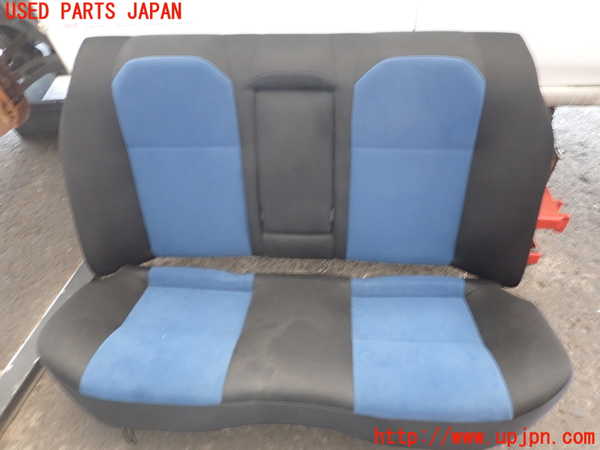 5UPJ-17807385]インプレッサ WRX-STi(GDB)リアシート 中古_m0001.jpg