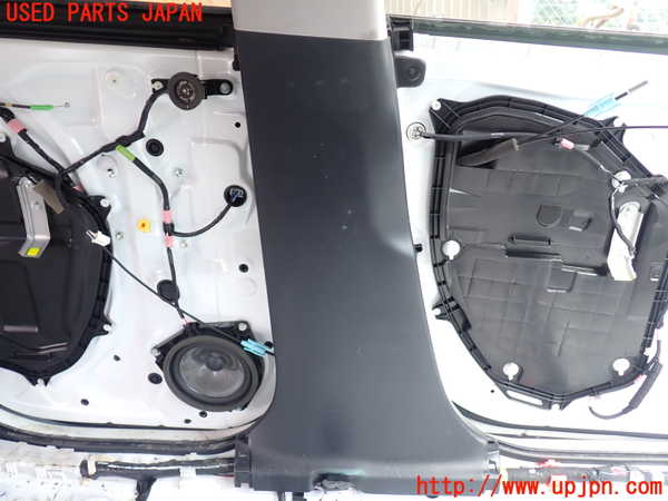 5UPJ-17827670]レクサス・RX450h(GYL20W)左センターピラートリム 中古_m0003.jpg