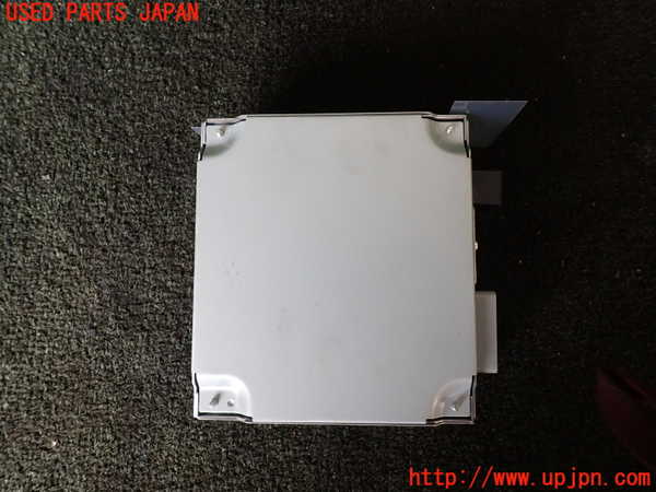 1UPJ-17836660]キャデラック・CT6(O1SL)TVチューナー 中古_m0002.jpg