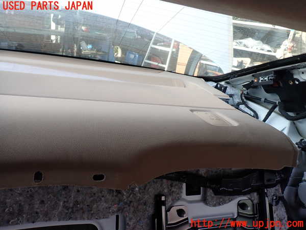 5UPJ-17837761]キャデラック・CT6(O1SL)トノカバー1 中古_m0003.jpg