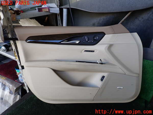 5UPJ-17831264]キャデラック・CT6(O1SL)左前ドア内張り 中古_m0001.jpg