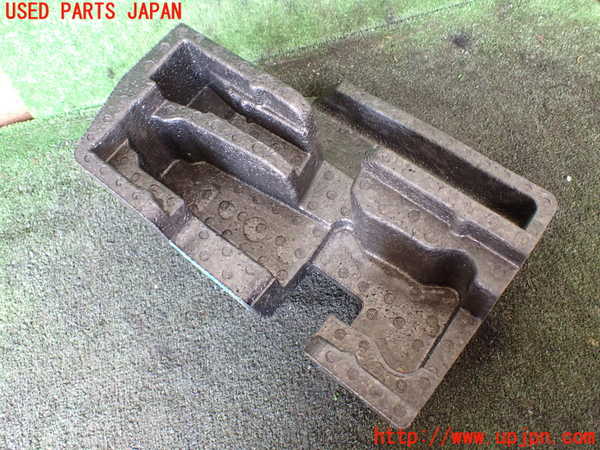 5UPJ-17837773]キャデラック・CT6(O1SL)ラゲッジトレイ3 中古_m0001.jpg
