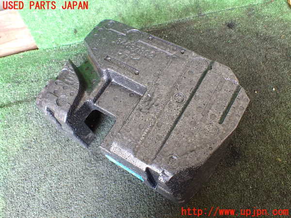 5UPJ-17837773]キャデラック・CT6(O1SL)ラゲッジトレイ3 中古_m0002.jpg