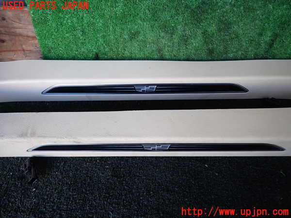 5UPJ-17837740]キャデラック・CT6(O1SL)スカッフプレート 中古_m0002.jpg