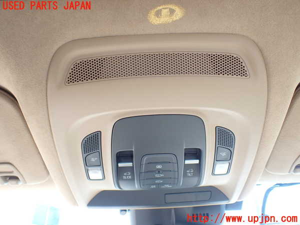5UPJ-17836411]キャデラック・CT6(O1SL)ルームランプ1 (１列目) 中古_m0001.jpg