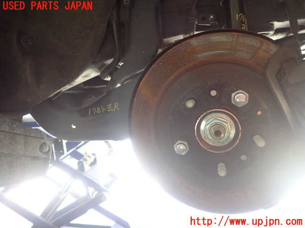 5UPJ-17844305]CX-5(KF5P)左リアナックルハブ 中古_m0001.jpg