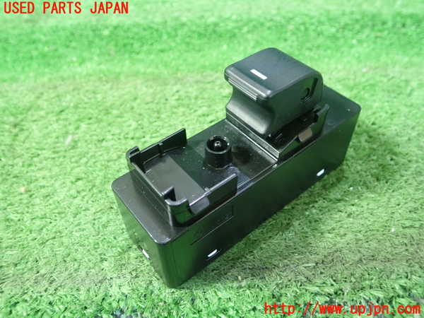 5UPJ-17846245]CX-5(KF5P)左前パワーウィンドウスイッチ 中古_m0001.jpg