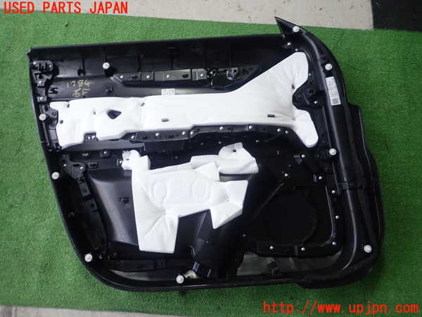 5UPJ-17841234]CX-5(KF5P)右前ドア内張り 中古_m0003.jpg
