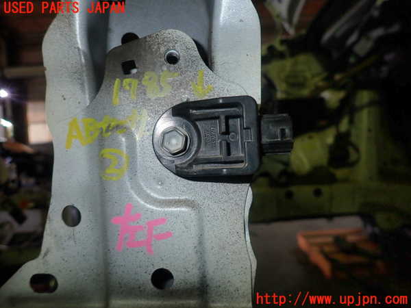 5UPJ-17856357]ヴェルファイア(GGH20W)エアバッグセンサー2 中古_m0001.jpg