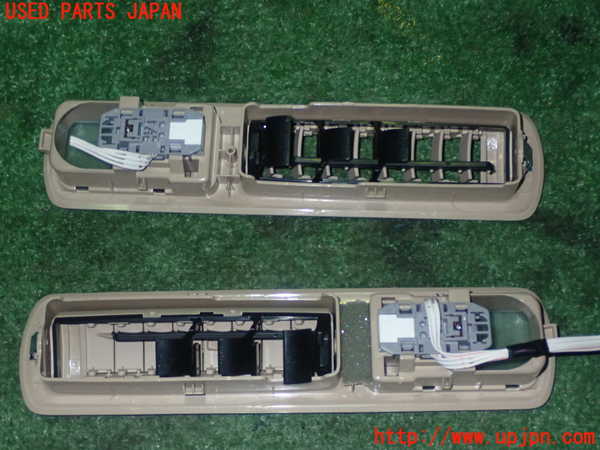 5UPJ-17856413]ヴェルファイア(GGH20W)ルームランプ3 (３列目) 中古_m0002.jpg