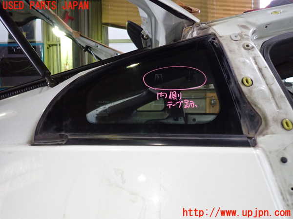 5UPJ-17861380]フェアレディZ(Z33)右クォーターガラス M2A2 中古_m0001.jpg