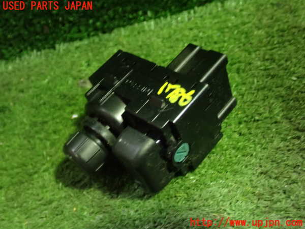 5UPJ-17866280]フェアレディZ(Z33)ミラースイッチ 中古_m0002.jpg