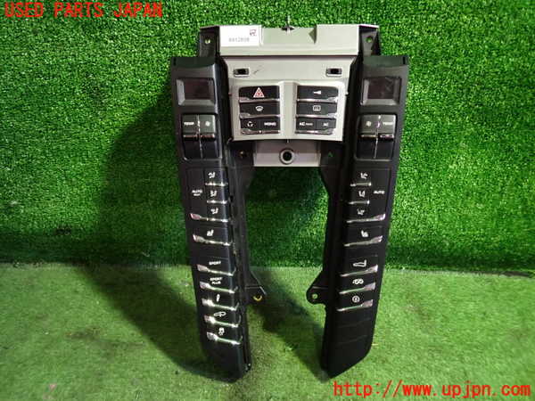 5UPJ-17876066]ポルシェ・パナメーラ 4S(970M48A-)エアコンスイッチ1 中古_m0001.jpg