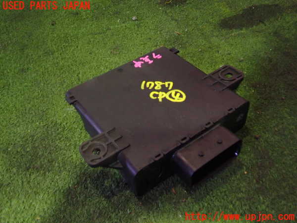 5UPJ-17876149]ポルシェ・パナメーラ 4S(970M48A-)コンピューター4 7PP.959.663.E 中古_m0003.jpg