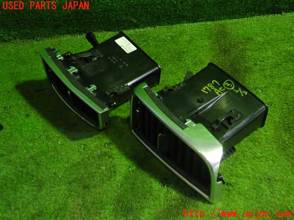 5UPJ-17877528]ポルシェ・パナメーラ 4S(970M48A-)エアコン吹き出し口3（真中） 中古_m0002.jpg