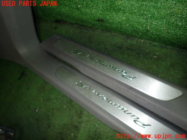 5UPJ-17877740]ポルシェ・パナメーラ 4S(970M48A-)スカッフプレート 中古_m0003.jpg