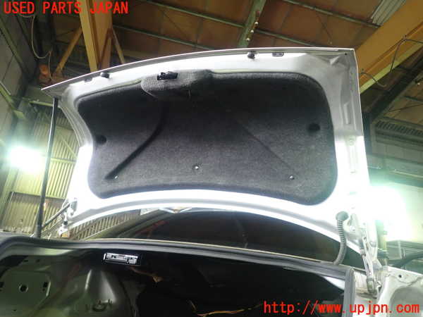 5UPJ-17881500]クライスラー・300C(LX57)トランク 中古_m0005.jpg
