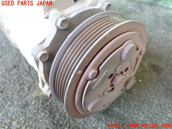 1UPJ-17906025]ジープラングラー(TJ40H)エアコンコンプレッサー 中古_m0003.jpg