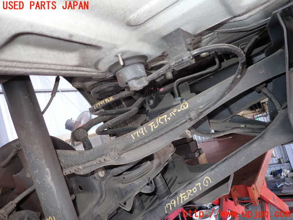 5UPJ-17915156]BMW 218d アクティブツアラー(2C20)(F45) 左リアアッパーアーム1 中古_m0001.jpg