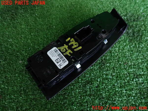 5UPJ-17916240]BMW 218d アクティブツアラー(2C20)(F45) 右前パワーウィンドウスイッチ 中古_m0002.jpg
