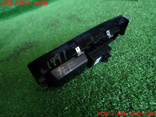 5UPJ-17916245]BMW 218d アクティブツアラー(2C20)(F45) 左前パワーウィンドウスイッチ 中古_m0002.jpg