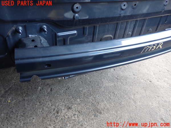 5UPJ-17931614]ボルボ・S60(ZB420TM)リアバンパーホースメント 中古_m0003.jpg