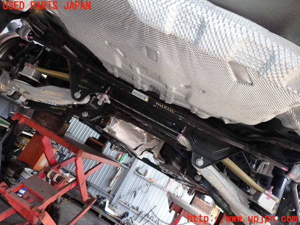 5UPJ-17935445]ボルボ・S60(ZB420TM)リアスタビライザー 中古_m0001.jpg