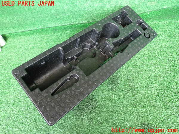 5UPJ-17937772]ボルボ・S60(ZB420TM)ラゲッジトレイ2 中古_m0001.jpg