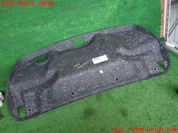 5UPJ-17931504]ボルボ・S60(ZB420TM)トランク内トリム 中古_m0002.jpg