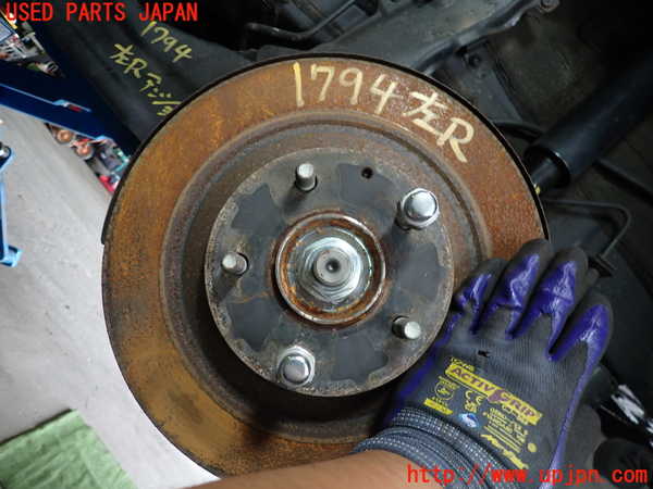 5UPJ-17944305]CX-5(KF2P)左リアナックルハブ 中古_m0001.jpg