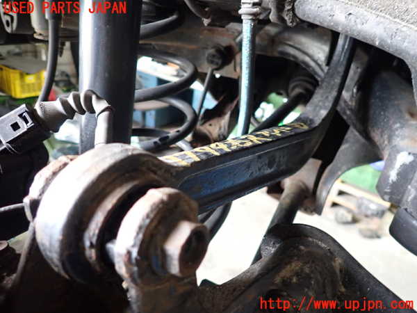 5UPJ-17945146]CX-5(KF2P)右リアアッパーアーム1 中古_m0001.jpg