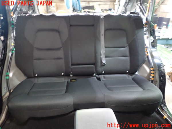 5UPJ-17947385]CX-5(KF2P)リアシート 中古_m0001.jpg