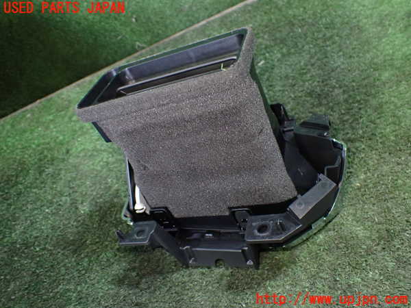 5UPJ-17947526]CX-5(KF2P)エアコン吹き出し口1 (右) 中古_m0003.jpg
