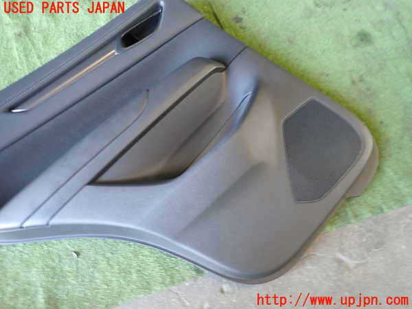 5UPJ-17941324]CX-5(KF2P)左後ドア内張り 中古_m0003.jpg