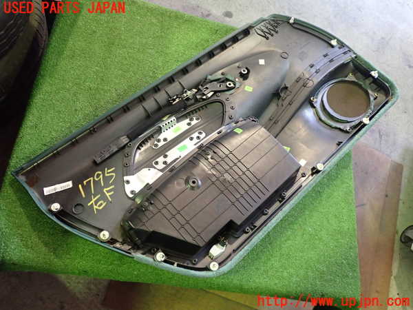 5UPJ-17951234]ポルシェ・ボクスター(98623)右ドア内張り 中古_m0005.jpg